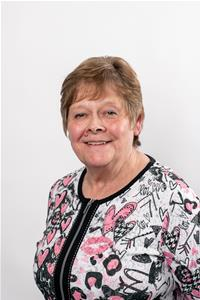 Cllr G Darrington